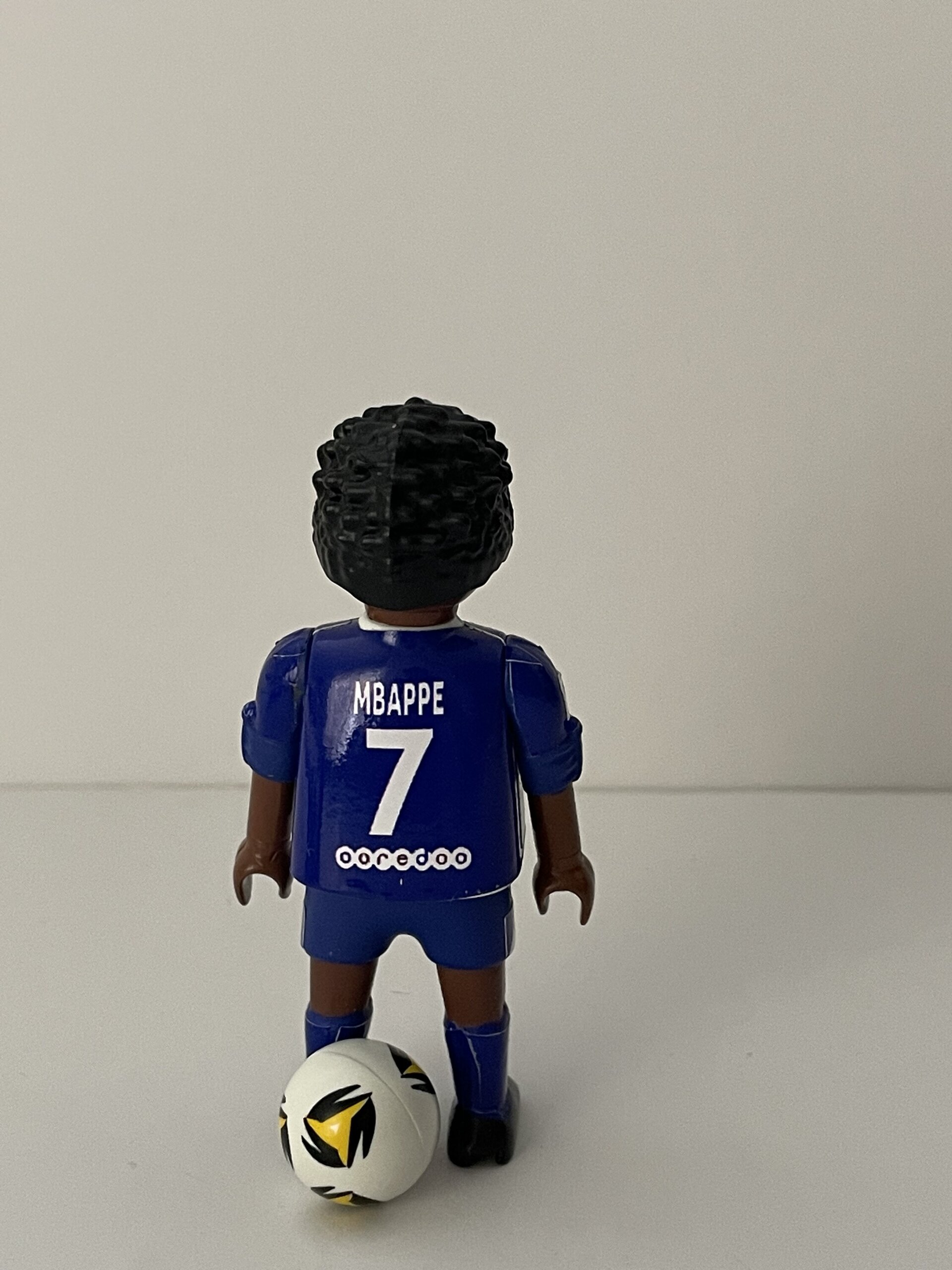 Futbolista mbappe - 2